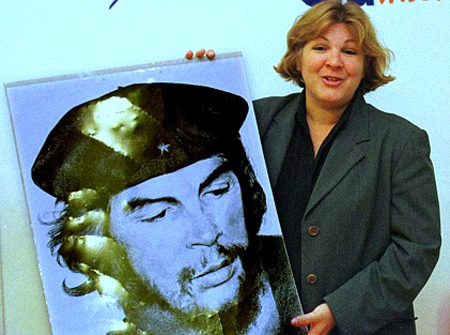"El pueblo elige según sean sus bases", manifestó la hija del Che Guevara desde Chile