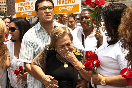 La madre de Rivero visitó a su hijo después de una semana de tener prohibida la visita
