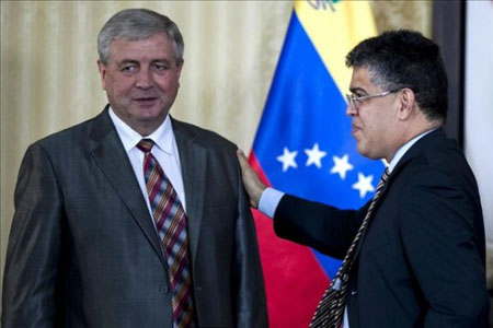 La reunión estuvo encabezada por Vladimir Semashko y por Elías Jaua