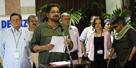 FARC propone aplazamiento del mandato de Santos sin reelección presidencial