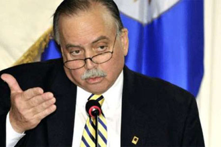 Cochez apoya al diputado Abelardo Díaz, quien realizó una investigación sobre el origen de Maduro