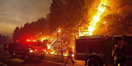 El incendio ha devastado más de 58.000 hectáreas en el centro este de California