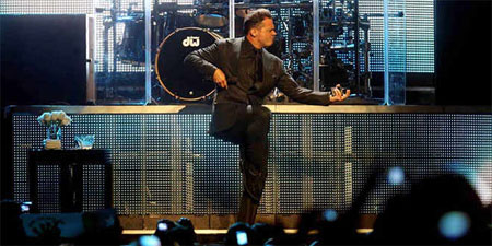Luis Miguel abrirá su show ataviado en su impecablemente y acostumbrado traje