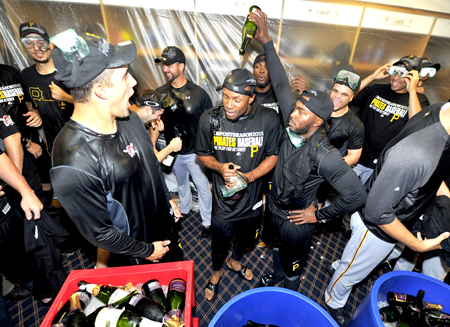 La últimas vez que Pittsburg jugó una postemporada, contaban con Barry Bonds y Bobby Bonilla en sus filas