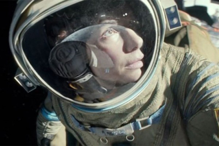 Gravity es protagonizada por George Clooney y Sandra Bullock