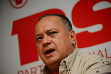 El vicepresidente del Partido Socialista Unido de Venezuela (PSUV), Diosdado Cabello pidió dejar de lado el egoísmo para poder asegurar la victoria