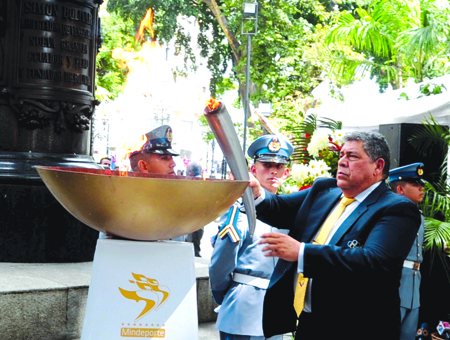 Álvarez encendió la llama de los Bolivarianos ayer en Caracas
