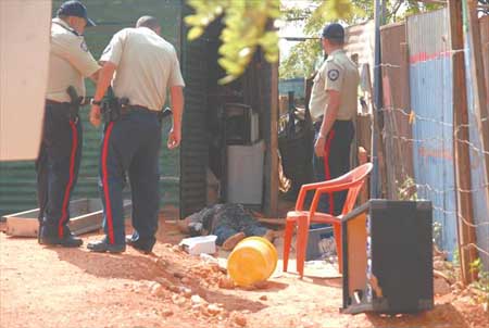 Ambos ciudadanos fueron asesinados a tiros dentro de las invasiones Sagrado Corazón de Jesús