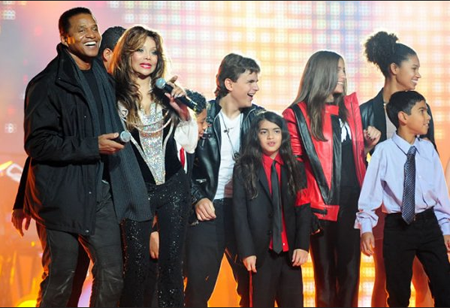 La familia de Michael Jackson planea lanzar un documental sobre el fallecido cantante