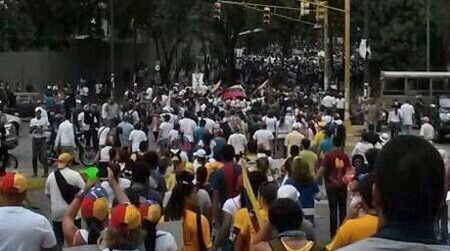 Marcha-UCV-Plaza-Venezuela-GarciaLuis33_NACIMA20140312_0120_19
