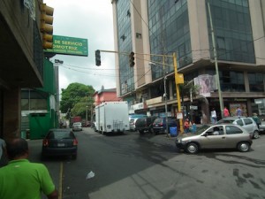 Más de 8 semanas tiene averiada la señalización y las autoridades no responden