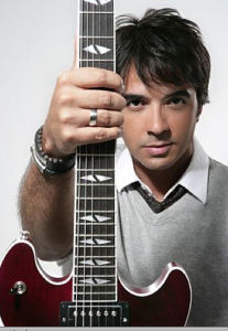 Luis Fonsi expresó su sentir sobre la crisis por la que están pasando Venezuela y Nigeria ARCHIVO