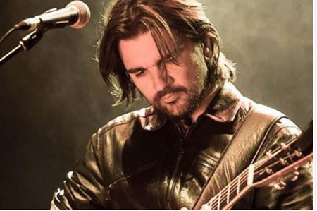 Juanes defiende la idea de que el arte de componer canciones no es algo que se pueda forzar a base de trabajo
