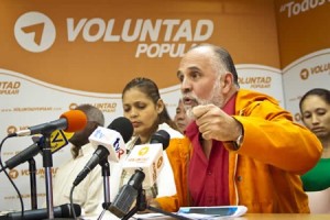 Ismael León