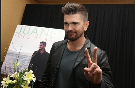 Juanes presentó ayer su nuevo sencillo, “Una flor”, del álbum “Loco de amor”, que será tema de la serie estadounidense “Jane The Virgin”