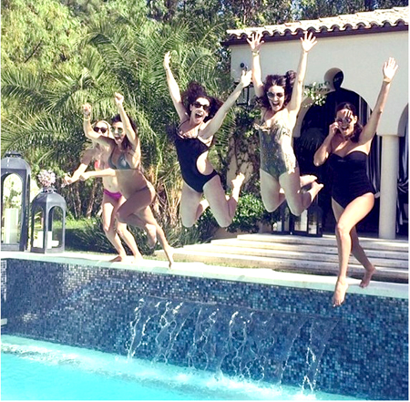 Kourtney Kardashian muestra su pancita