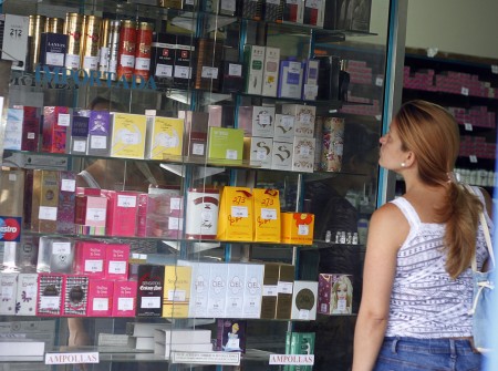 Perfumes en las tiendas de los Teques se encuentran carísimos