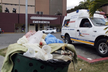 HVS sigue repleta de desechos