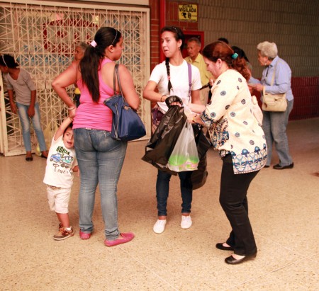 Reaparecen algunos artículos con precio regulado
