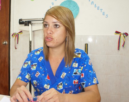 “Aquí los vacunamos y dictamos charlas instructivas para que entiendan sobre la enfermedad”
