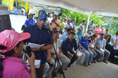 Gobernador de Miranda encabezó asamblea ciudadana en Paracotos