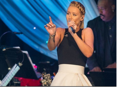 La gira de Iggy Azalea se retrasará al menos cinco meses más por "falta de aceptación entre el público"