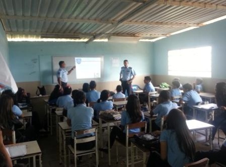 Charla policial