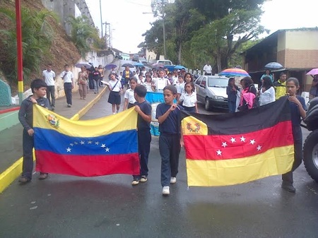 niños paracotos