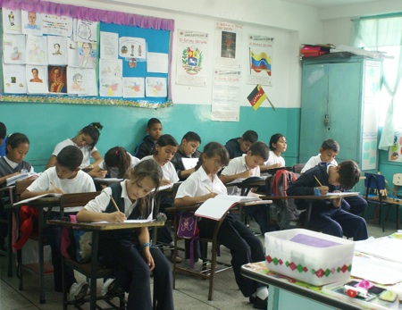 Alumnos también son orientados en cuanto a la ley de Responsabilidad Penal de Adolescentes
