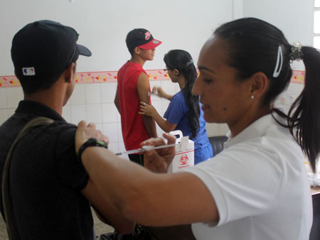 En La Estrella trabajaron corrido hasta las 4:00pm