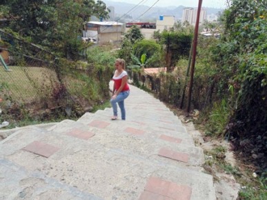 Sólo les llega agua un día por semana y en horas de la madrugada; no dura más de 4 horas y no tienen espacio para tanques