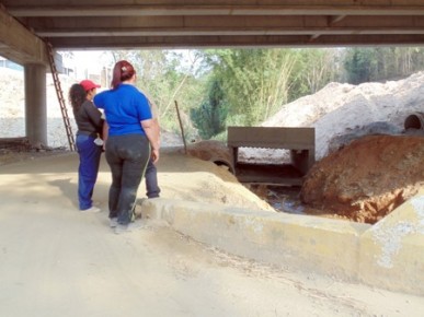 Aseguran que la construcción de la obra afectó el sector y las lluvias son una zozobra pues temen que el río San Pedro se desborde