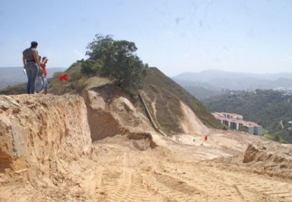 Afirman que son pisatarios porque tienen 22 años allí; rechazan atropellos por la construcción de la circunvalación de Los Teques