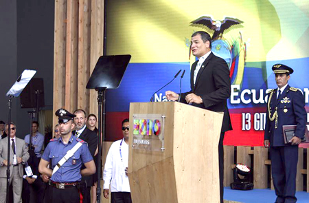 Rafael Correa, en el poder desde 2007, enfrenta el rechazo de grupos económicos, gente de clase alta y media por un proyecto de ley para la “redistribución de la riqueza” que prevé un aumento del impuesto a las herencias, y de otras iniciativas económicas que consideran son un castigo al éxito económico y el patrimonio familiar