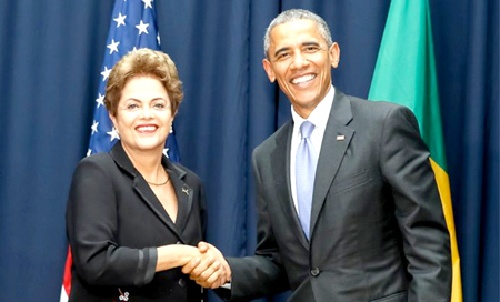 En una jornada lluviosa en la capital estadounidense, Obama y Rousseff iniciaron una reunión que debería concentrarse en la cooperación en el área de medio ambiente y un fuerte impulso al crecimiento del intercambio comercial