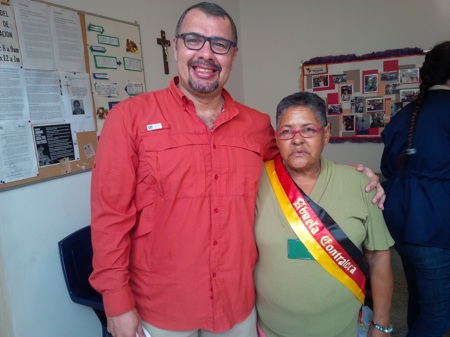 Abuela contralora