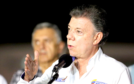 Juan Manuel Santos, llegó este martes al paso de Paraguachón, en la frontera con Venezuela