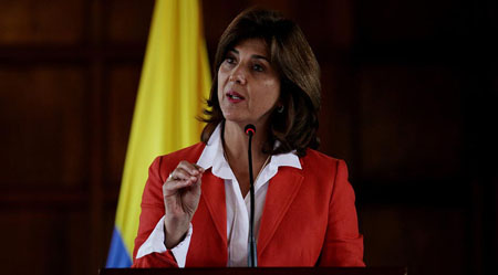 Holguín indicó que van a trabajar en medidas para que sus compatriotas vivan “integrados” y no “sigan dependiendo” de la actividad de Venezuela