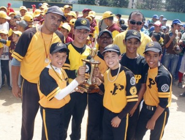 Los futuros grandes ligas se llevaron el titulo de campeones en la categoría juvenil
