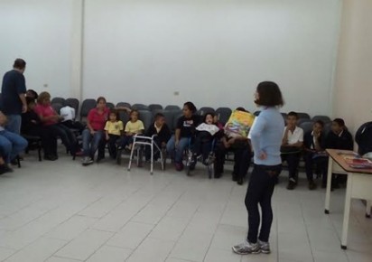 Los estudiantes realizaron marca libros y otras manualidades