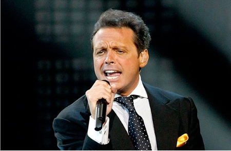 Luis Miguel pospuso en noviembre cuatro actuaciones en el Auditorio Nacional de la Ciudad de México