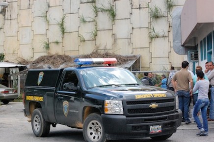 En la avenida Arvelo fue abordado por unos sujetos desconocidos que le propinaron varios balazos