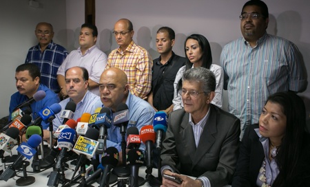OposiciÛn venezolana asegura que el PSUV impugnÛ triunfo de ocho de sus diputados