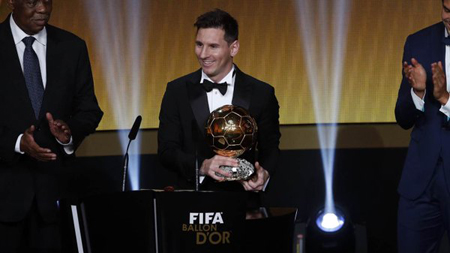 Completó su quinto galardón como el Mejor Futbolista