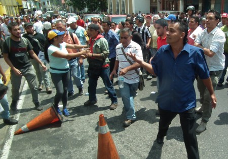 Frente al Consejo Legislativo de Miranda se registró el enfrentamiento.