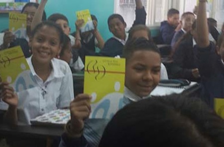 120 pequeños de la U.E.N Jesús María Sifontes capacitados en diagnóstico temprano de insuficiencia renal.