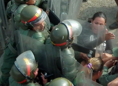 GNB hizo un cordón de seguridad para evitar el acceso de clientes