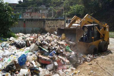 Trabajan por mantener cual tacita de plata la ciudad.