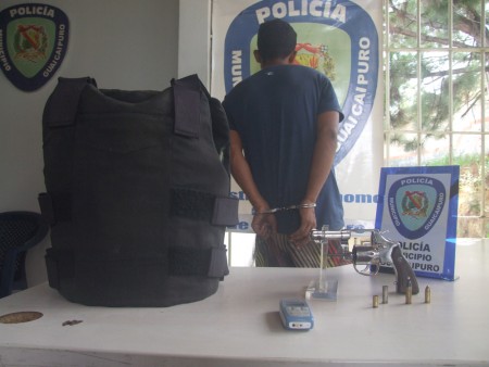 A Berrique Arguinzones se le incautó el chaleco, la pistola y el teléfono