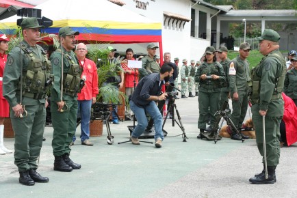 El acto de transmisión de mando, realizado en la sede de la Escuela de Guardias Nacionales Cnel. Martin Bastidas Torres, fue encabezado por Carlos Osorio, comandante de la REDI central